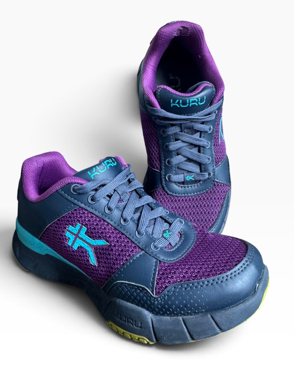KURU Quantum 2 electric grape-midnight blue size 6.5 wide woman’s